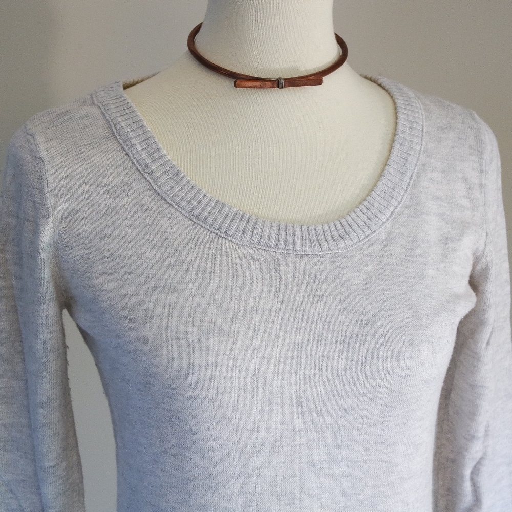 White and grey trim blend cotton sweater